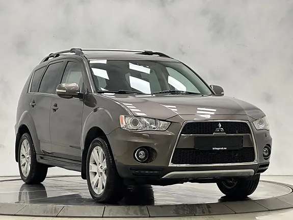 Mitsubishi Outlander 2011 photo 4