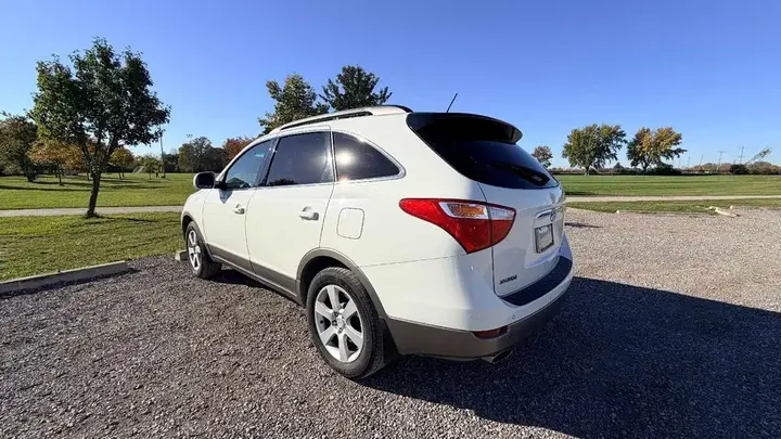 Hyundai Veracruz 2011 photo 2