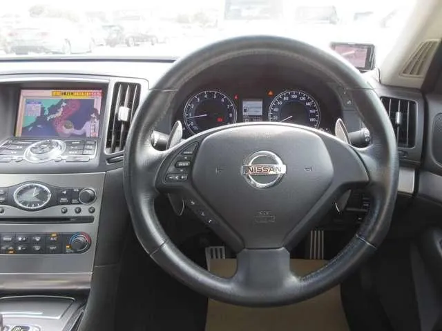 Nissan Skyline 2013 photo 4