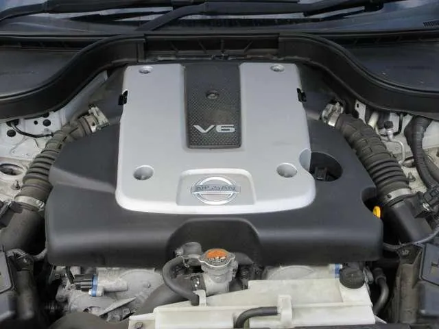 Nissan Skyline 2013 photo 2