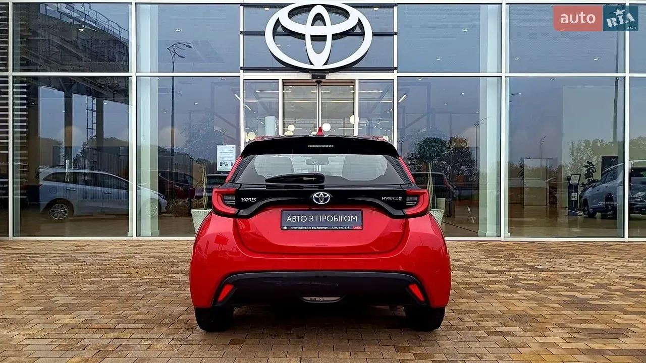 Toyota Yaris 2023 photo 4