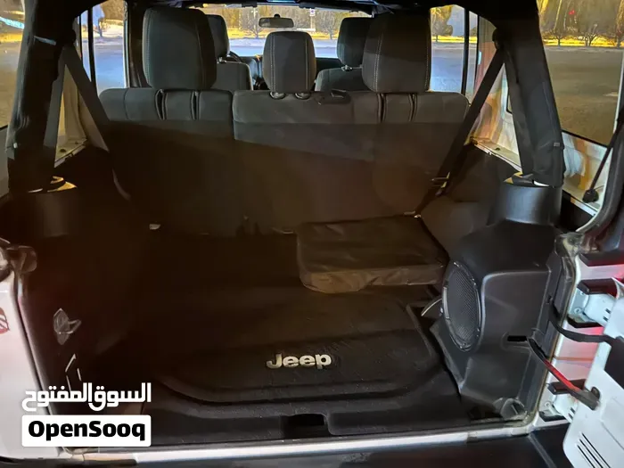 Jeep Wrangler 2012 photo 3