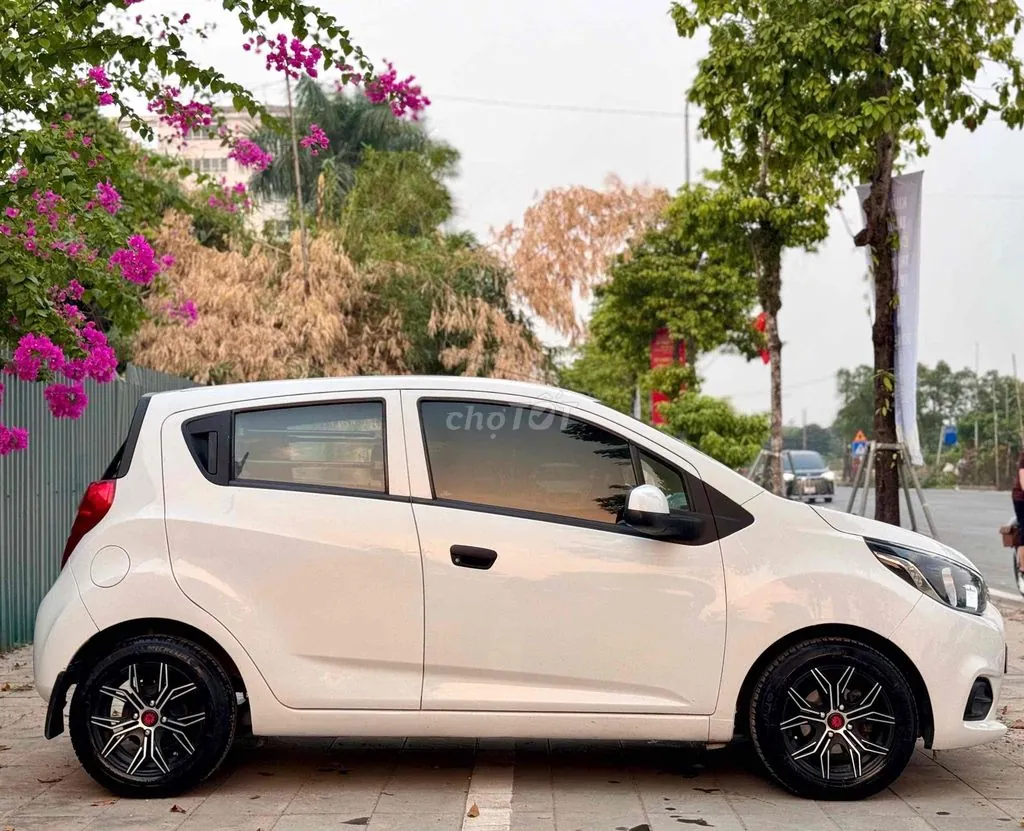 Chevrolet Spark 2018 photo 2