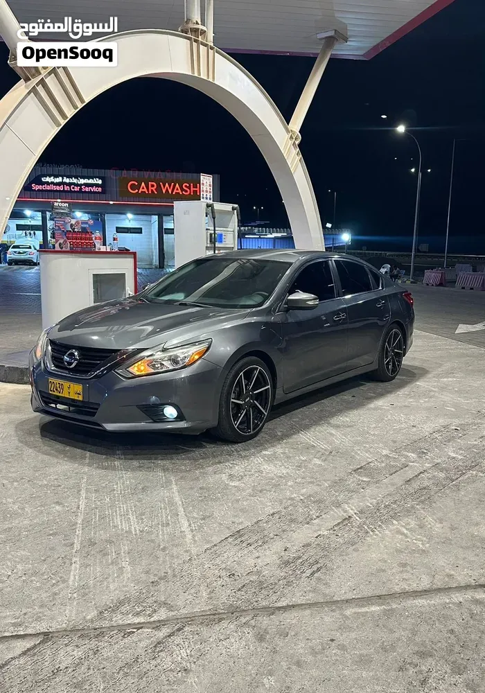 Nissan Altima