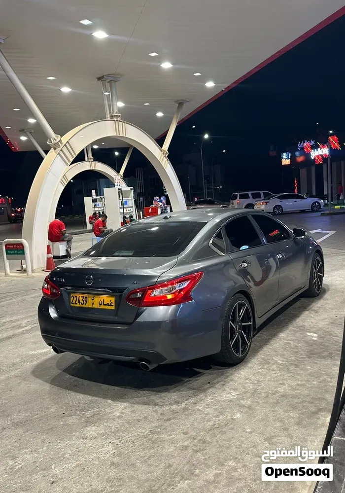 Nissan Altima 2018 photo 4