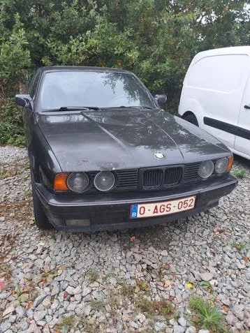 BMW 520I