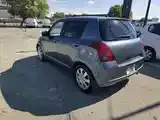 Suzuki Swift 2005 photo 3