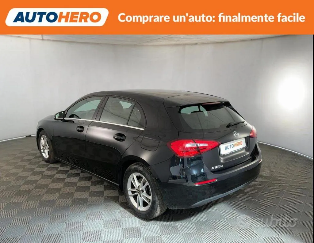 Mercedes-Benz A180 2019 photo 4