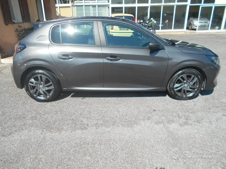 Peugeot 208 2021 photo 5