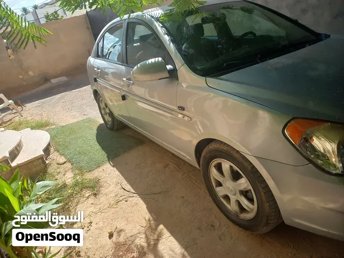 Hyundai Verna 2008 photo 4