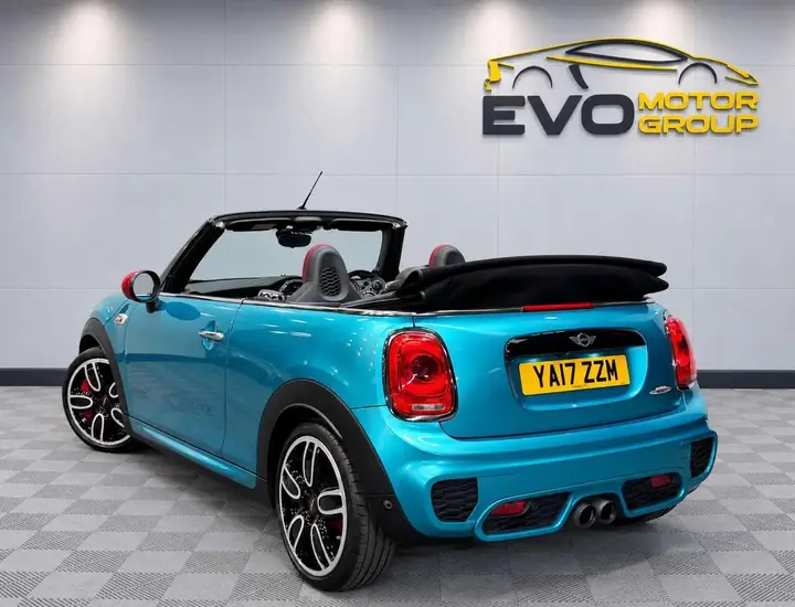 Mini Convertible 2017 photo 2