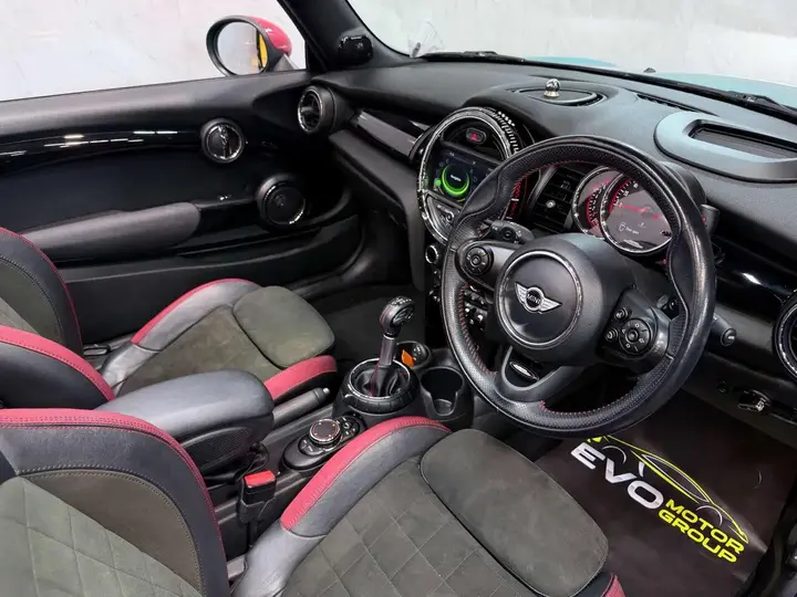 Mini Convertible 2017 photo 3