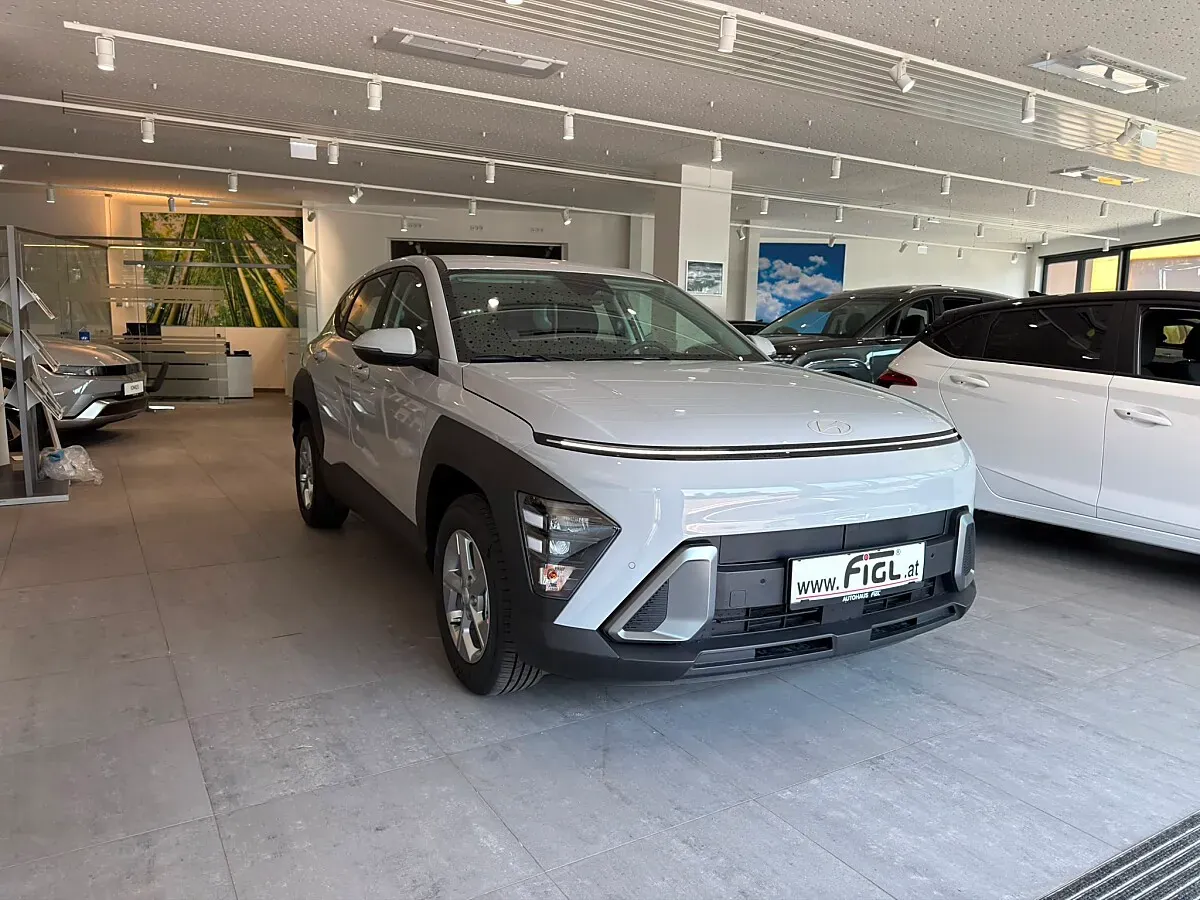 Hyundai Kona photo 2