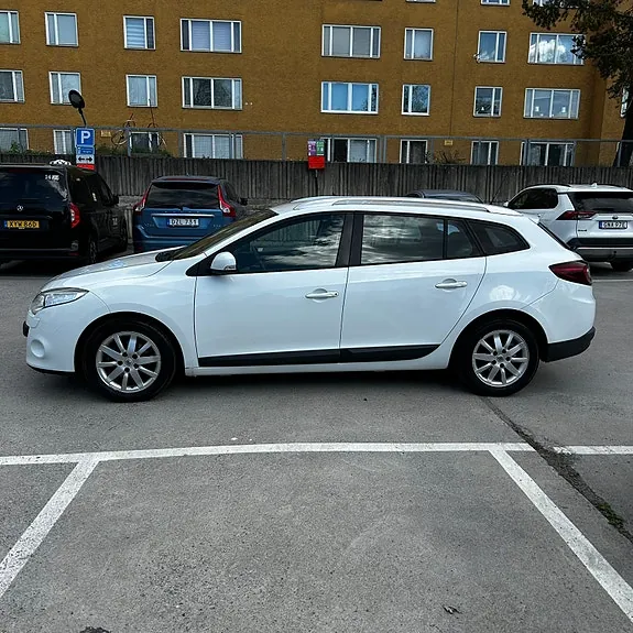 Renault Megane Iii 2011 photo 3