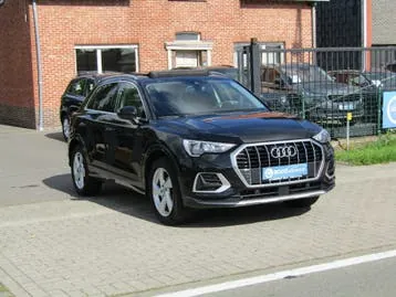 Audi Q3 2019 photo 2