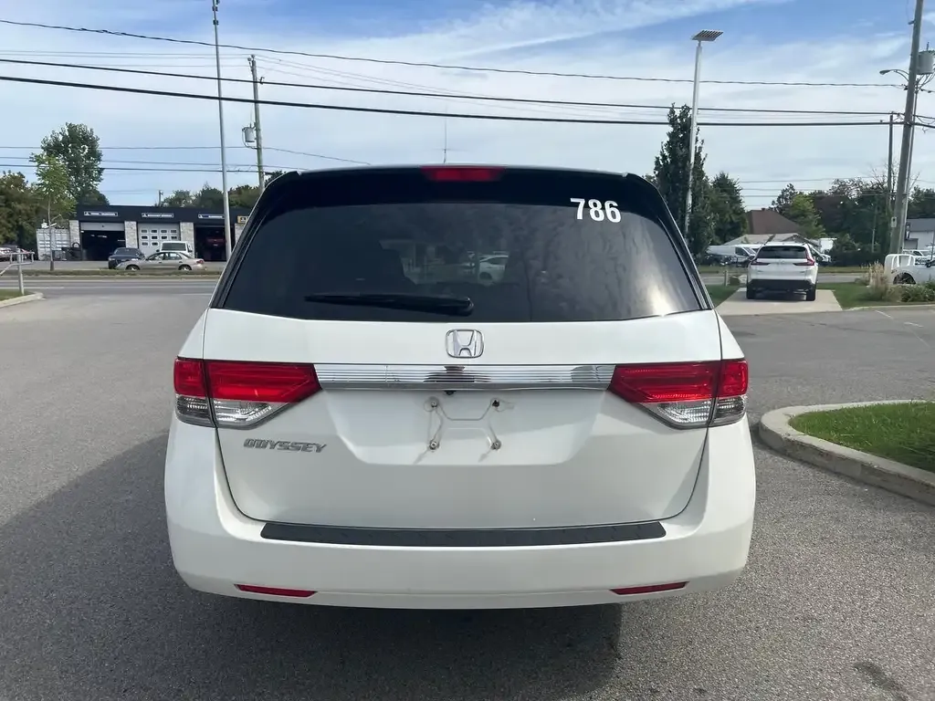 Honda Odyssey 2016 photo 4