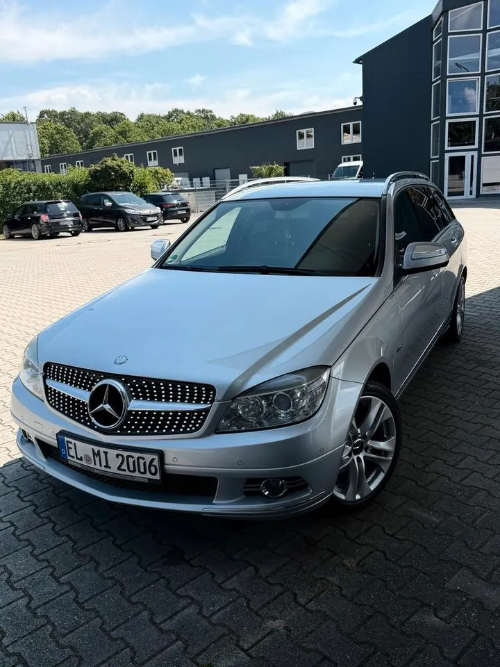Mercedes-Benz W204