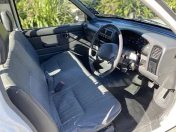 Nissan Navara 1996 photo 5