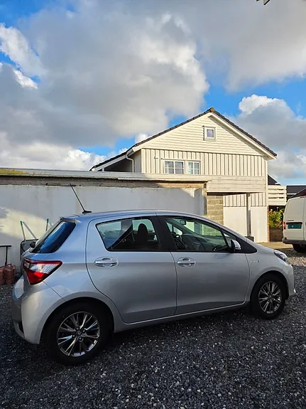 Toyota Yaris 2017 photo 4