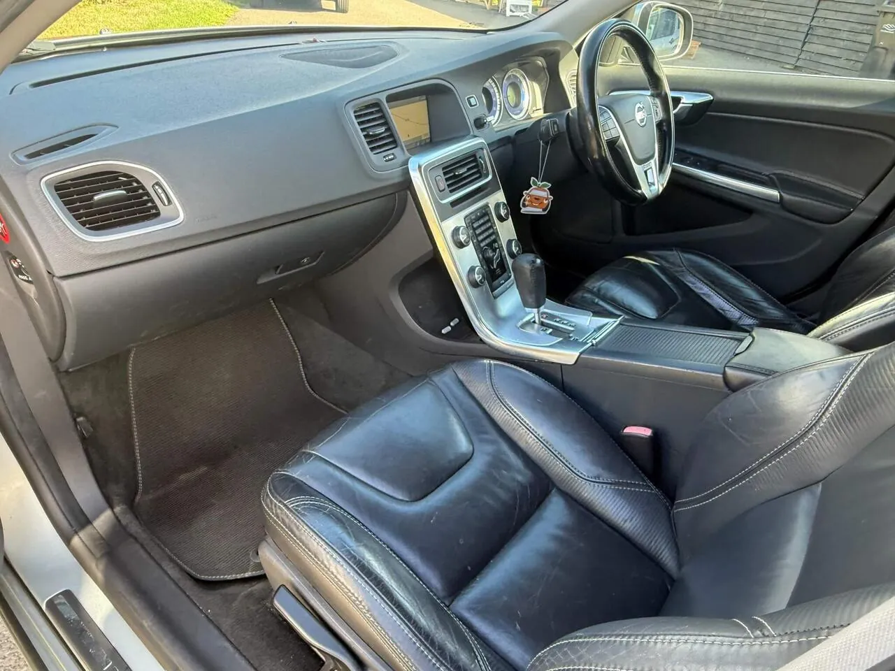 Volvo V60 2012 photo 5