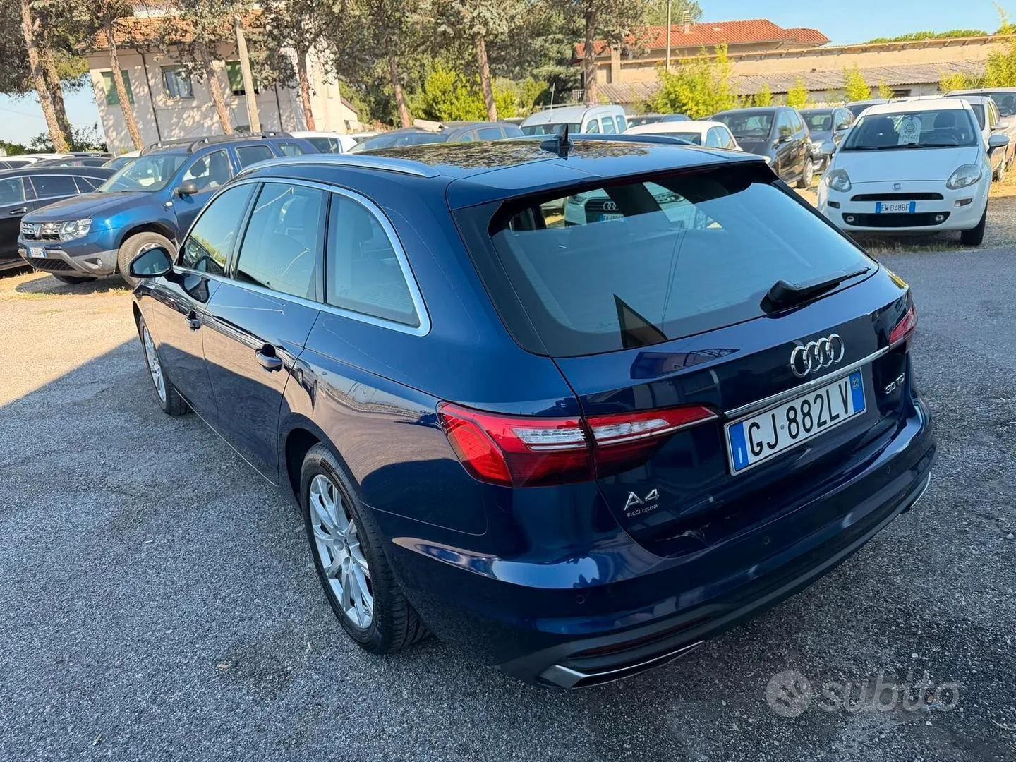 Audi A4 2022 photo 4