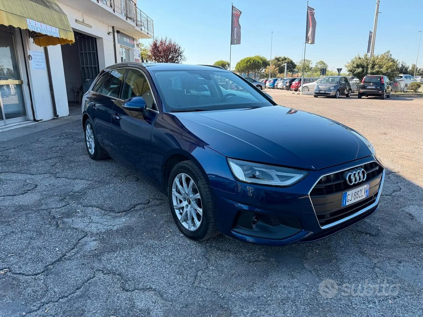 Audi A4 2022 photo 2