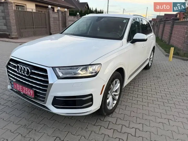 Audi Q7 2017 photo 3