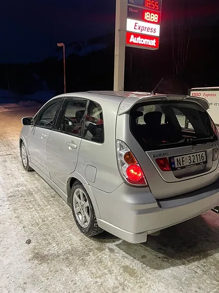 Suzuki Liana 2008 photo 3