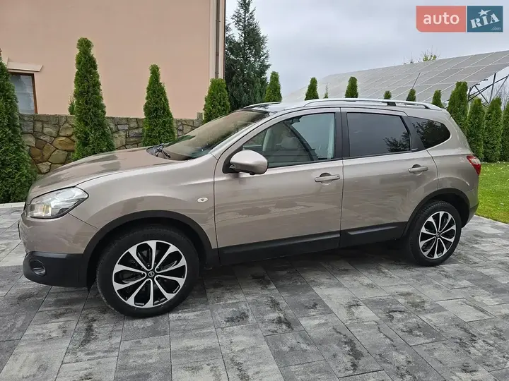 Nissan Qashqai+2 2012 photo 4