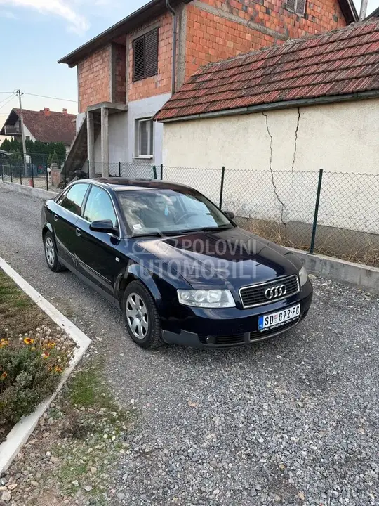 Audi A4 2003 photo 2