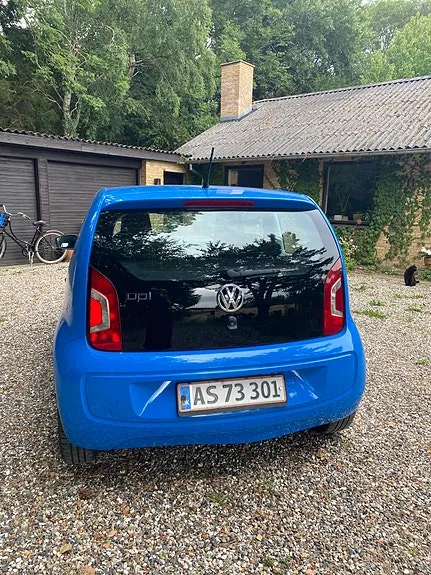 Volkswagen Up 2015 photo 4