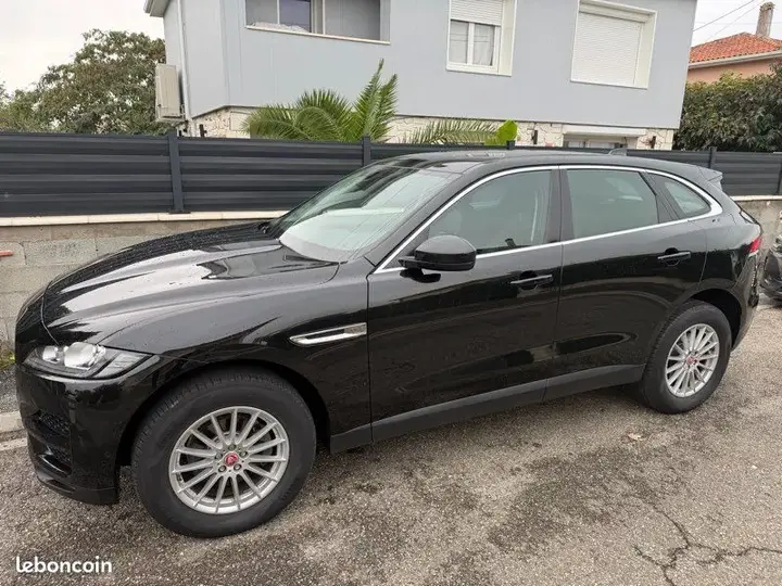 Jaguar F-Pace