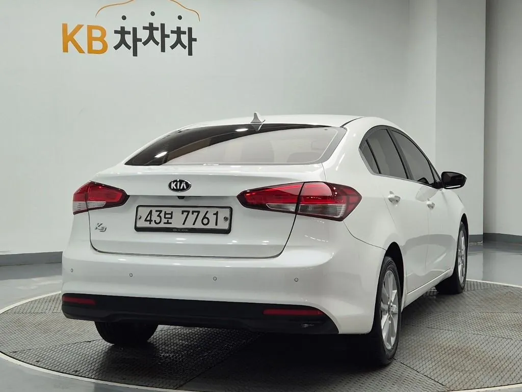 Kia K3 2017 photo 3