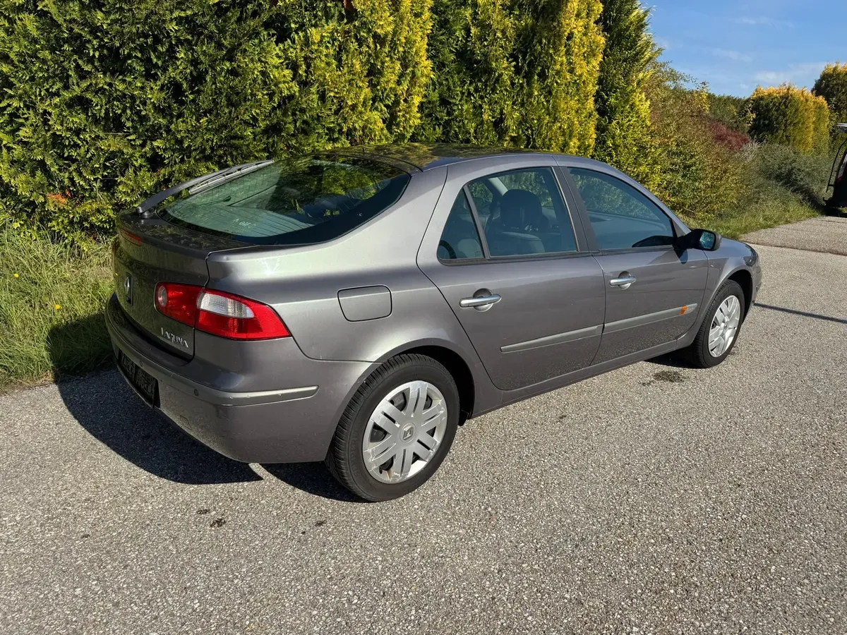 Renault Laguna 2004 photo 3