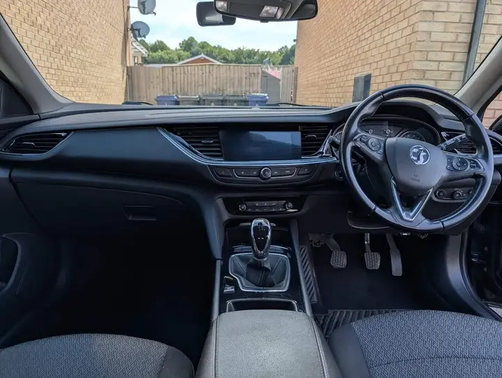 Vauxhall Insignia 2018 photo 5
