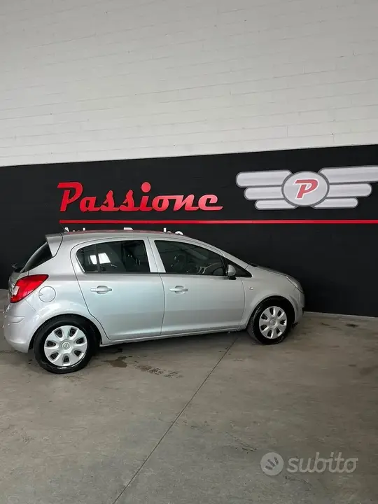 Opel Corsa 2009 photo 4