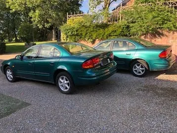 Chevrolet Alero 2000 photo 2