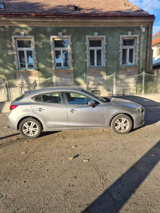 Mazda Mazda3 2014 photo 2