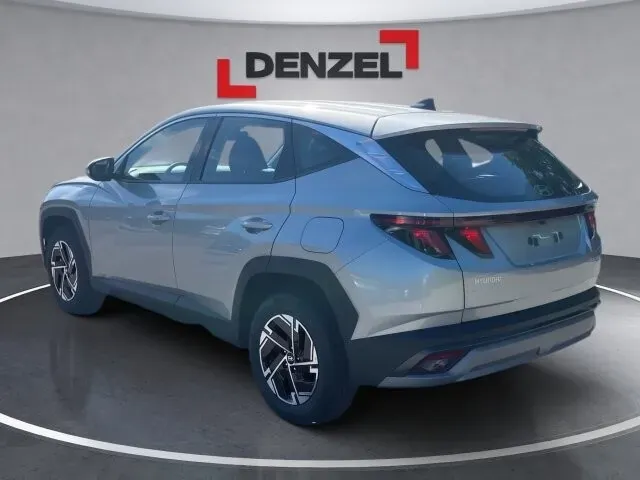 Hyundai Tucson photo 3
