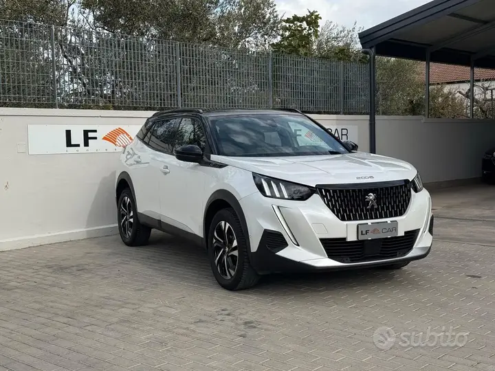 Peugeot 2008 2023 photo 3