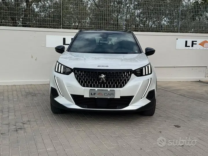 Peugeot 2008 2023 photo 2