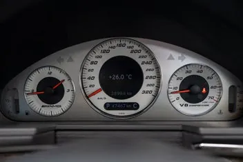 Mercedes-Benz E 55 2004 photo 5