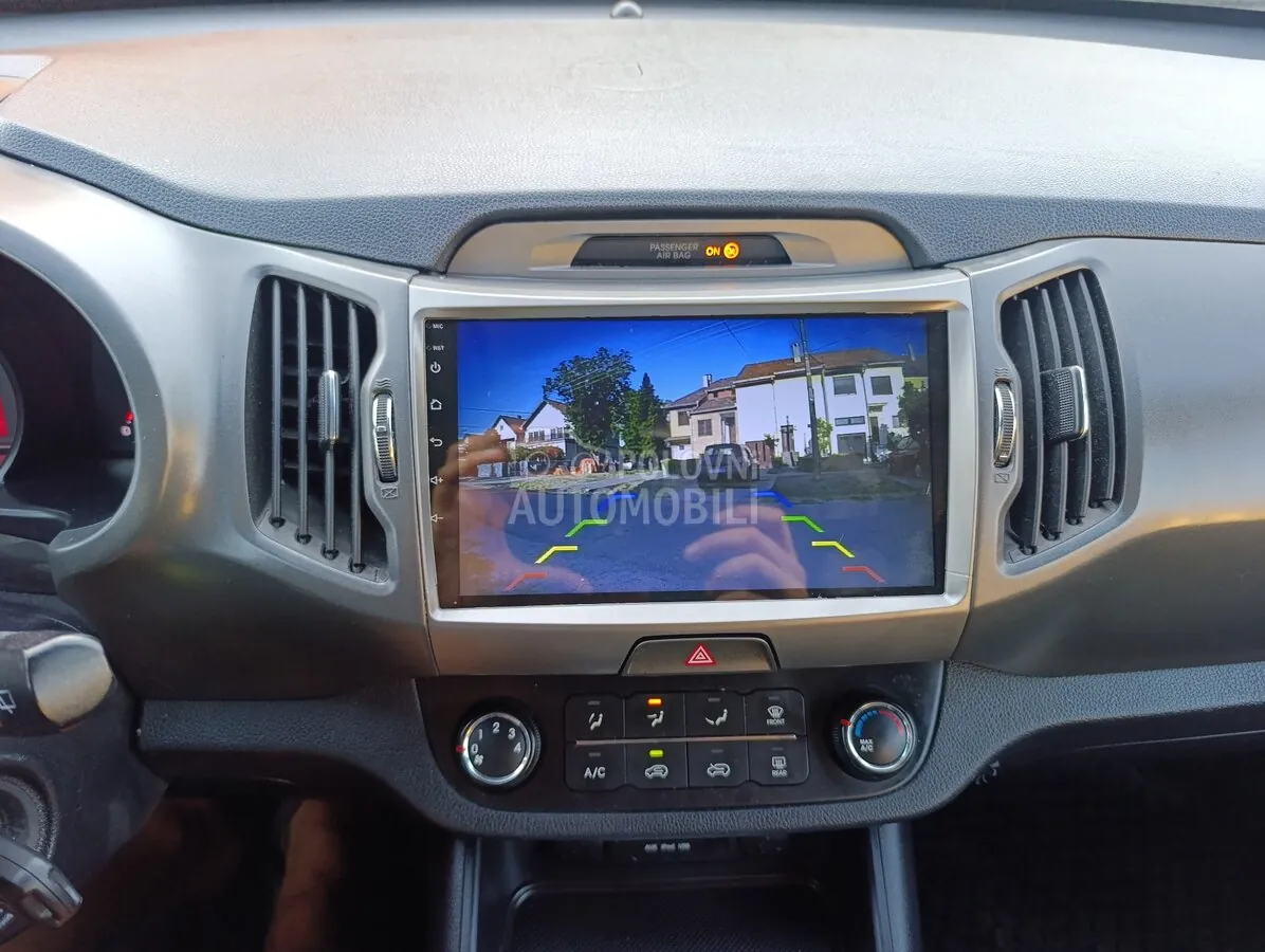 Kia Sportage 2012 photo 2