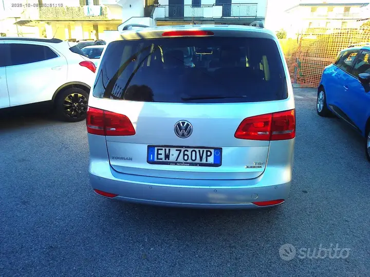 Volkswagen Touran 2014 photo 4