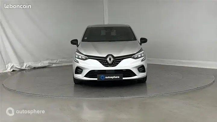 Renault Clio 2023 photo 2