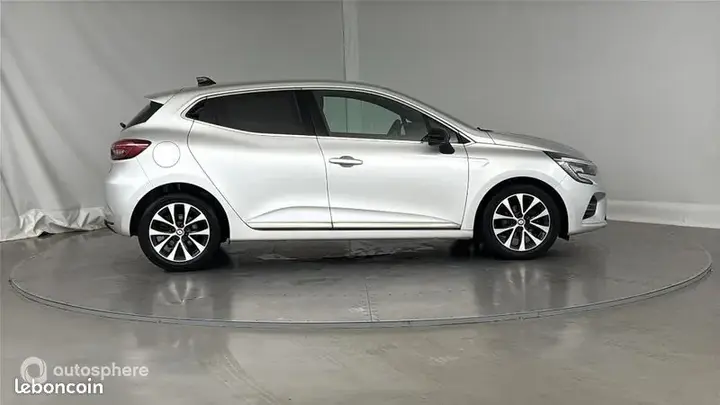 Renault Clio 2023 photo 4