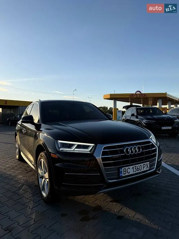 Audi Q5 2018 photo 2