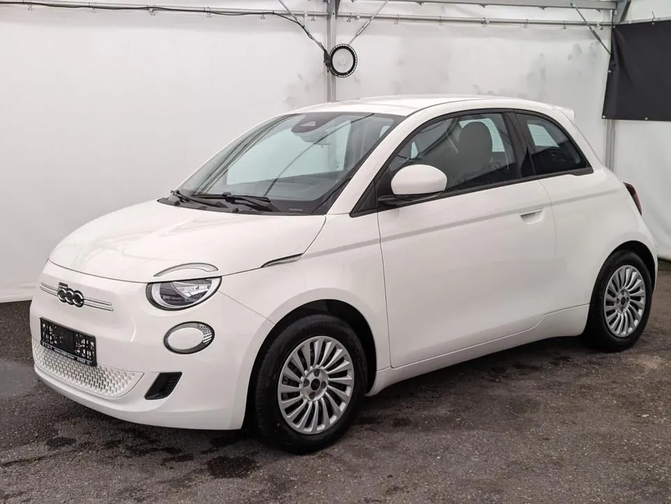 Fiat 500E