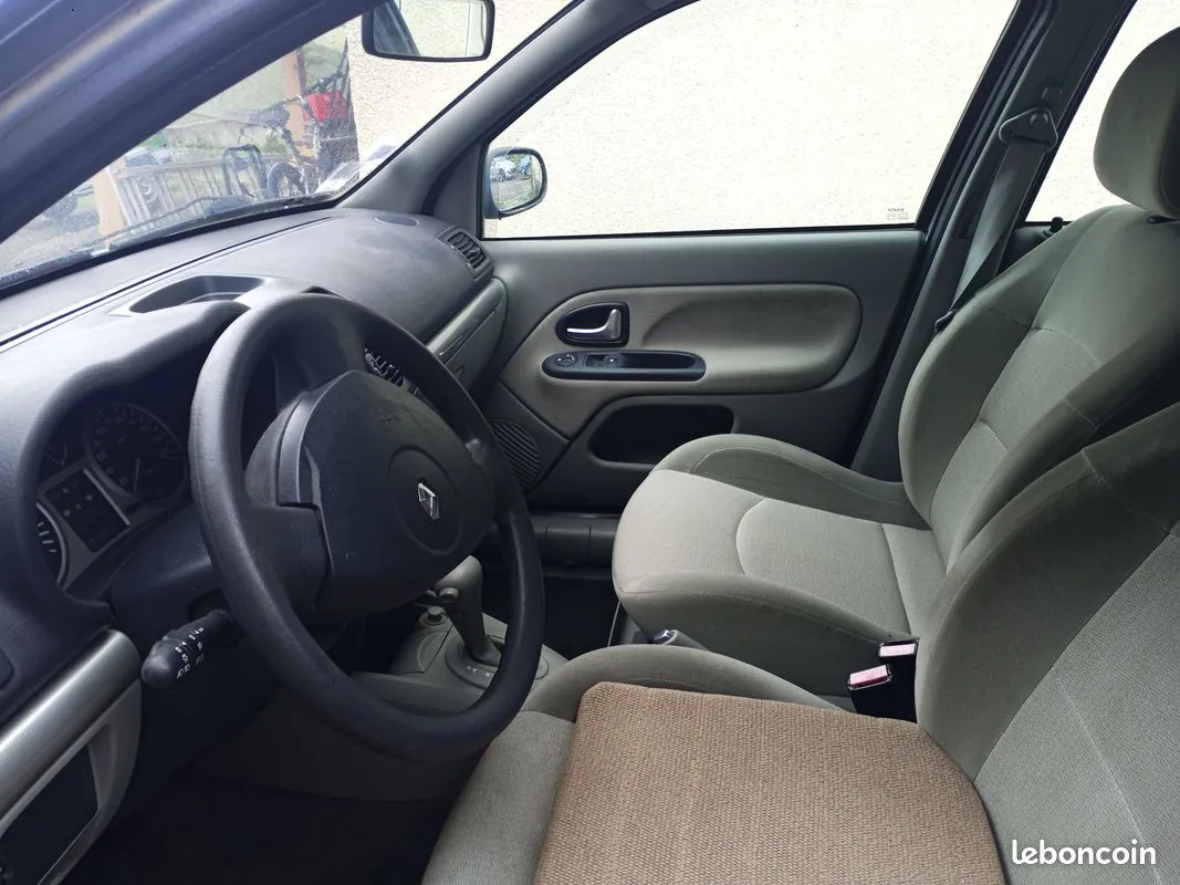 Renault Clio 2003 photo 3