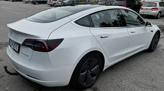 Tesla Model 3 2020 photo 2